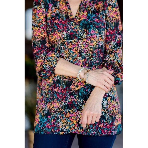 Floral Print Tunic Blouse • Multicolor on Black • XXL • Workwear blouse - Picture 1 of 3